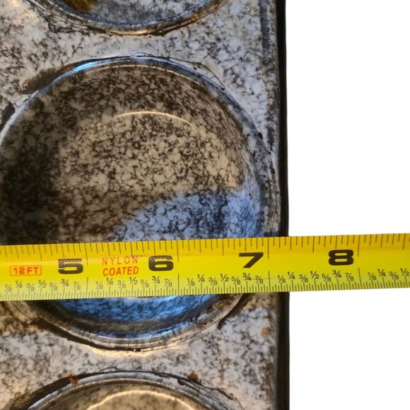 Vintage Enamelware Speckled Gray 8 Cup Muffin Pan Farmhouse Rustic Antique Decor - Picture 9 of 16